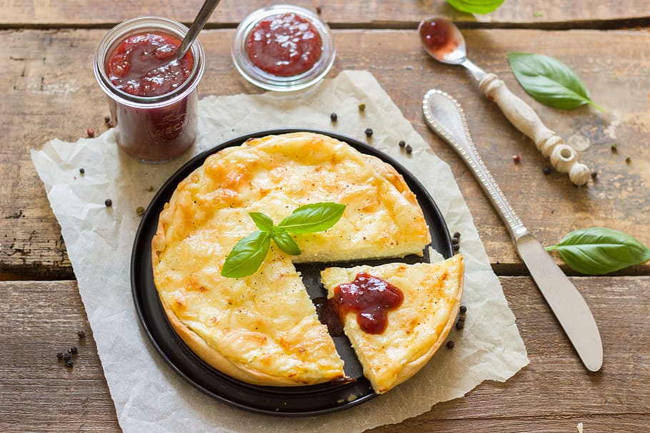 Cheese omelet