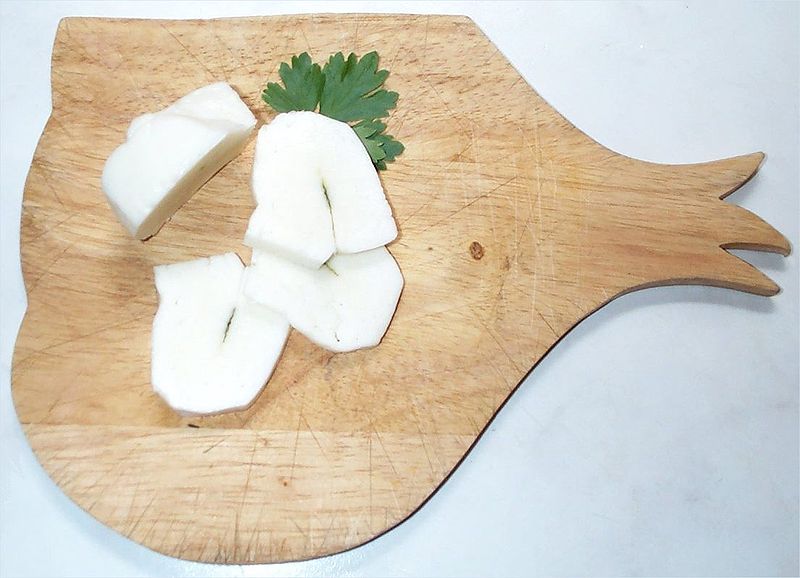 Fresh sliced Halloumi cheese